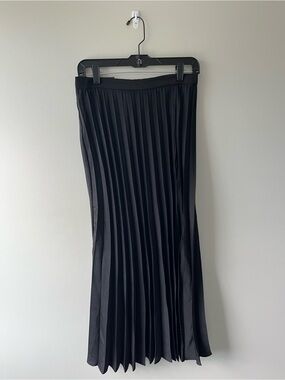 Banana Republic Black Pleated Midi Skirt